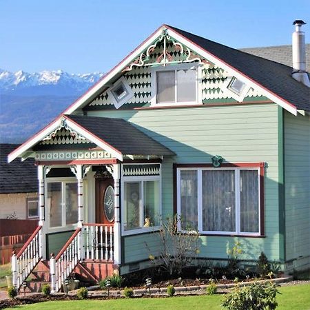 The Victorian Spa Retreat Port Angeles Exterior photo